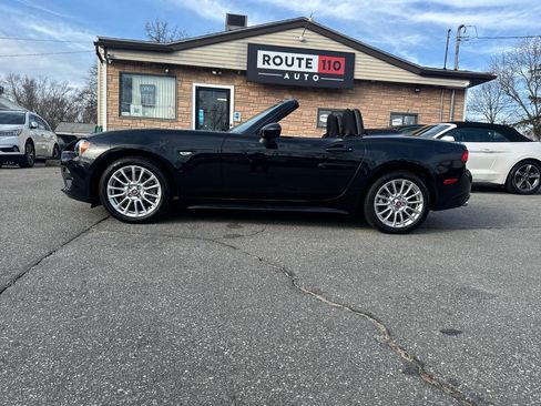 Used 2017 FIAT 124 Spider Classica image 26
