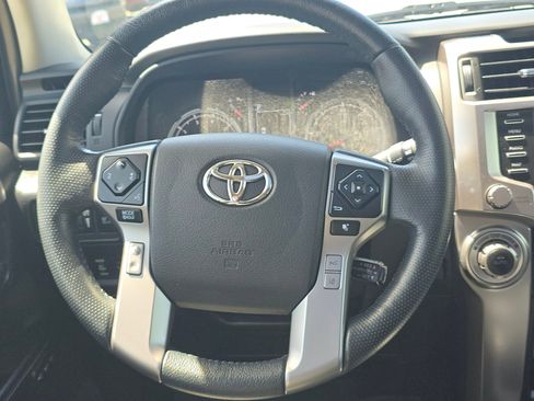 Used 2023 Toyota 4Runner Limited AWD/4WD image 18