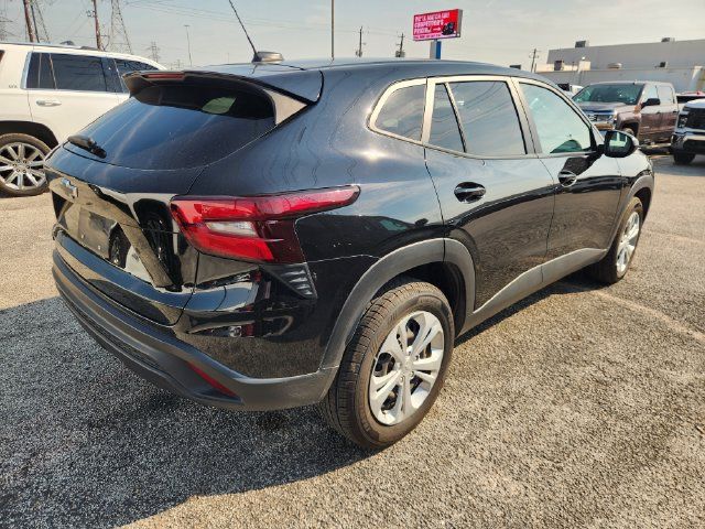 Used 2024 Chevrolet Trax LS FWD image 6