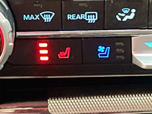 Used 2023 Ford F150 Lariat w/ Max Trailer Tow Package image 21