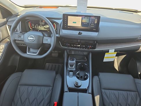 New 2026 Nissan Rogue Platinum w/ Platinum Premium Package AWD/4WD image 9