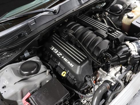 Used 2017 Dodge Challenger SRT image 15