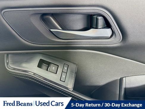 Used 2024 Nissan Rogue SV AWD/4WD image 38