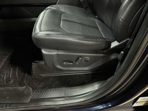 Used 2021 Ford Expedition Limited image 25