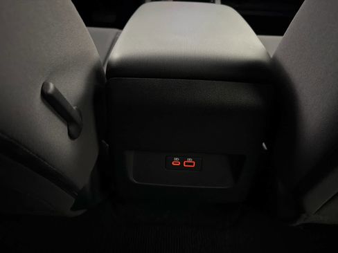 Certified 2023 Nissan Frontier SV w/ Midnight Edition Package RWD image 21