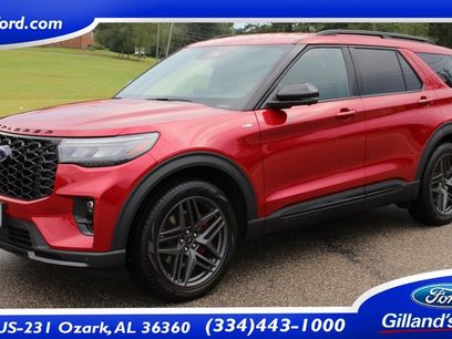New 2025 Ford Explorer ST-Line w/ Premium Package