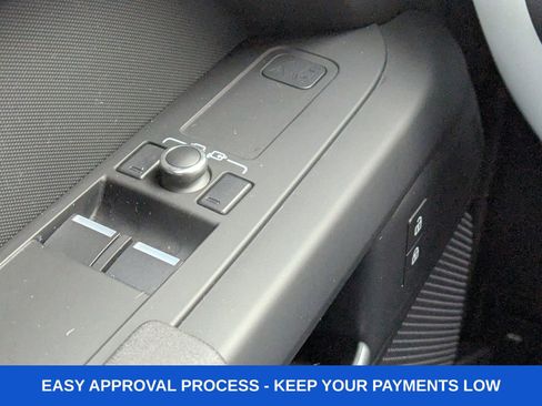 Used 2022 Land Rover Defender 90 image 33