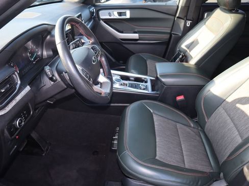 Used 2024 Ford Explorer Timberline w/ Timberline Technology Package image 15