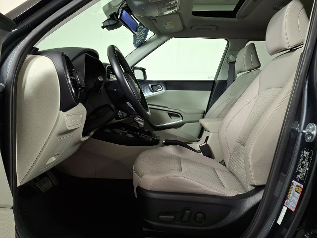 Used 2023 Kia Soul EX FWD image 15