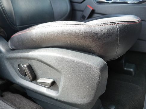 Used 2019 Ford Explorer Sport w/ Equipment Group 401A AWD/4WD image 68