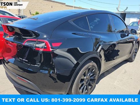 Used 2023 Tesla Model Y AWD image 7