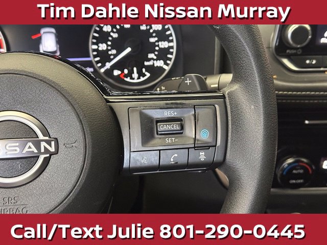 Used 2022 Nissan Rogue SV AWD/4WD image 25