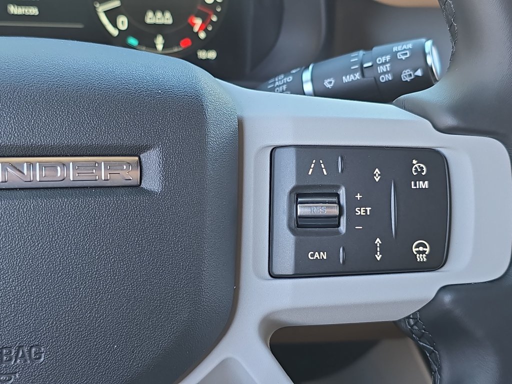 New 2026 Land Rover Defender 110 X-Dynamic SE AWD/4WD image 19