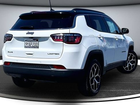 Used 2025 Jeep Compass Limited AWD/4WD image 6