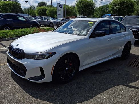 Used 2024 BMW 330i xDrive Sedan w/ M Sport Package AWD/4WD image 3