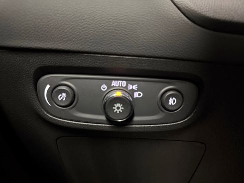 Used 2023 Buick Encore GX Preferred w/ Cold Weather Comfort Package image 18