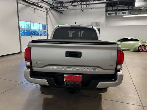 Used 2023 Toyota Tacoma SR5 w/ Technology Package AWD/4WD image 4