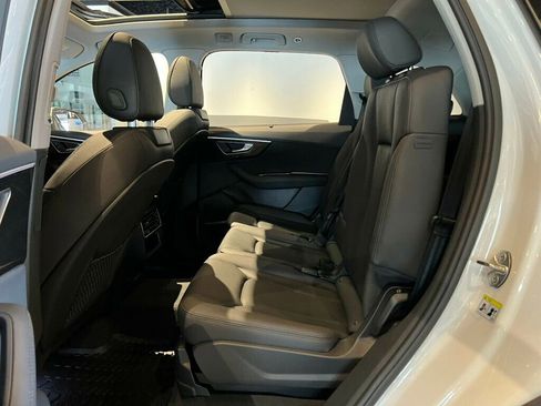 Used 2023 Audi Q7 3.0T Prestige image 24