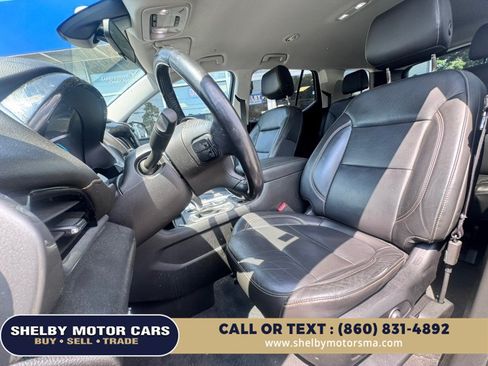 Used 2020 Chevrolet Traverse LT w/ Driver Confidence II Package AWD/4WD image 10