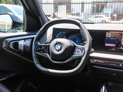 Used 2026 BMW X3 xDrive30 w/ Convenience Package AWD/4WD image 13