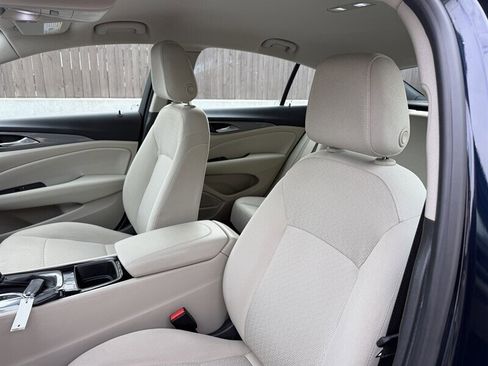 Used 2019 Buick Regal Preferred w/ Sights and Sounds Package image 17