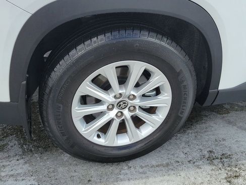 Certified 2025 Toyota Grand Highlander FWD image 7