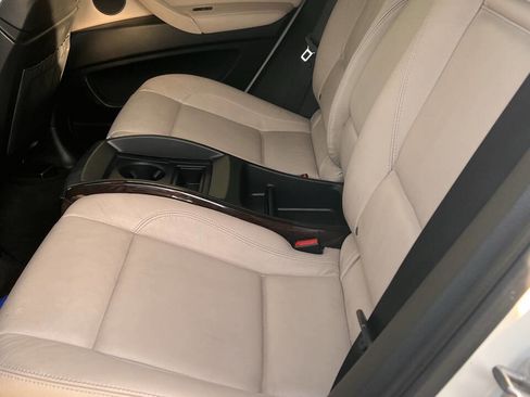 Used 2013 BMW X6 xDrive50i image 18