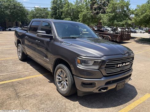 Used 2023 RAM 1500 Laramie RWD image 6