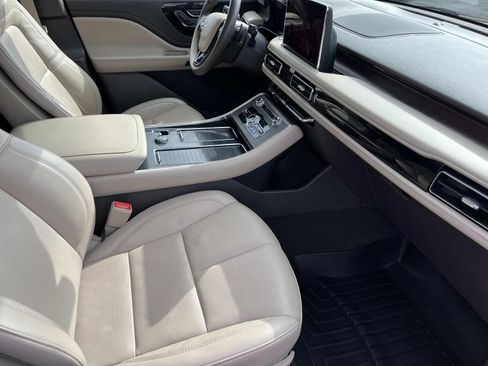 Used 2022 Lincoln Aviator Reserve w/ Elements Package Plus AWD/4WD image 26