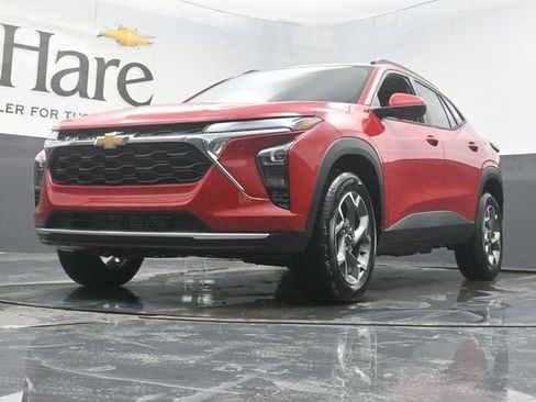 New 2026 Chevrolet Trax LT w/ LT Convenience Package image 4