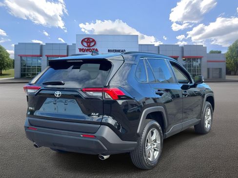Certified 2025 Toyota RAV4 XLE AWD/4WD image 7