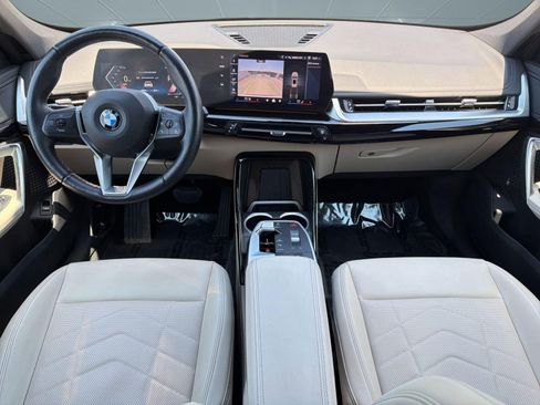 Used 2025 BMW X1 xDrive28i AWD/4WD image 14