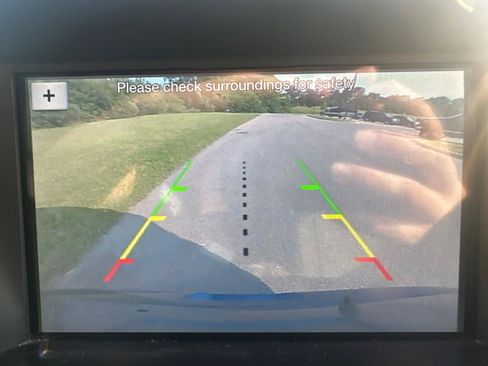 Used 2018 Ford Escape SE w/ Ford Safe & Smart Package AWD/4WD image 11