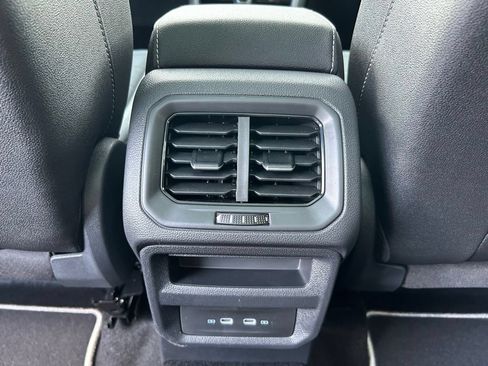 New 2026 Volkswagen Taos SE FWD image 51