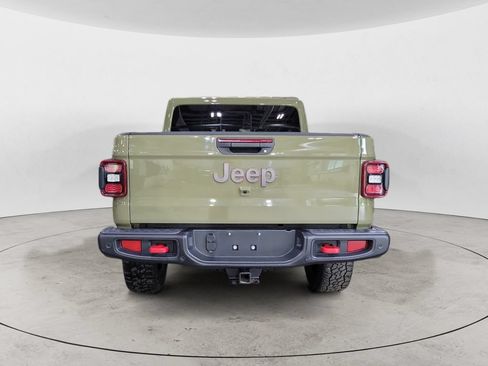 Used 2025 Jeep Gladiator Rubicon AWD/4WD image 4