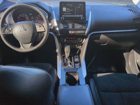 Used 2023 Mitsubishi Eclipse Cross SE image 24