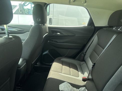 Used 2025 Chevrolet TrailBlazer LT w/ Driver Confidence Package image 19
