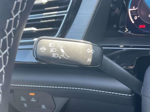 New 2026 Volkswagen Atlas Cross Sport SE FWD image 23