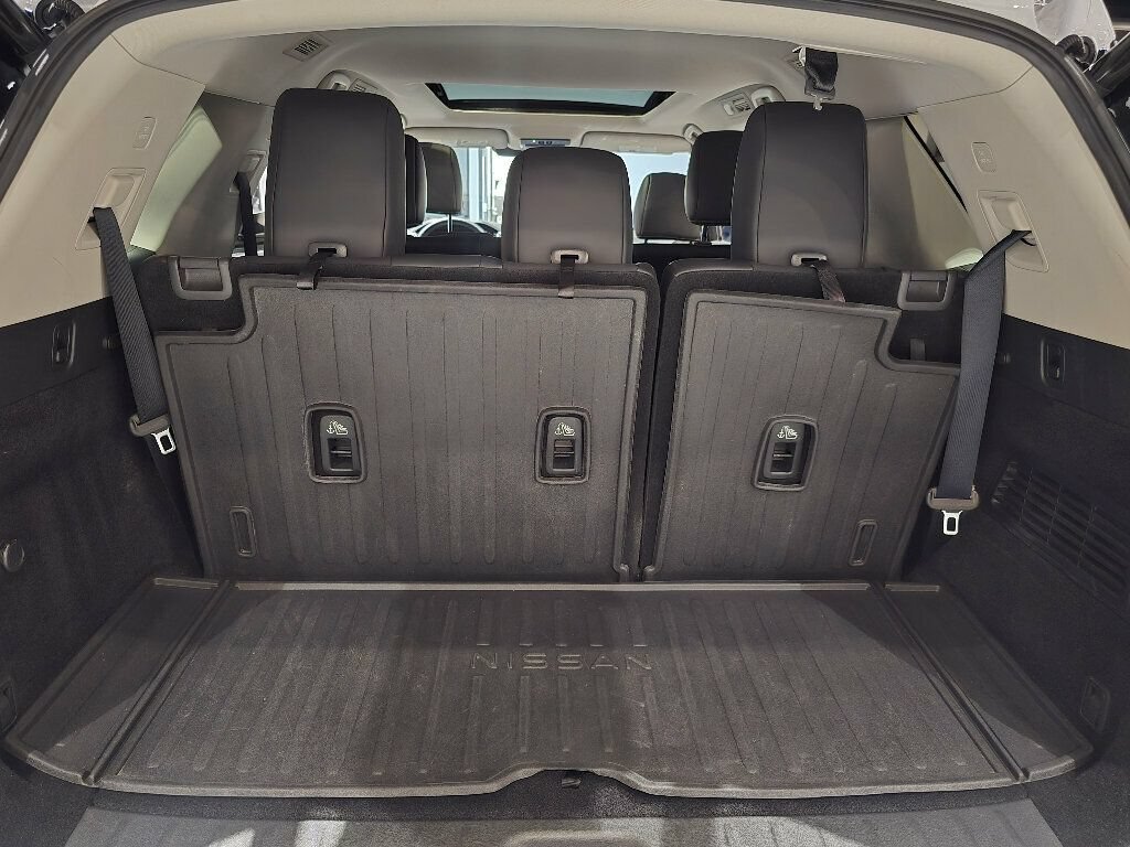 Used 2025 Nissan Pathfinder Platinum w/ Cargo Package FWD image 26