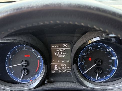 Used 2015 Toyota Corolla S FWD image 15