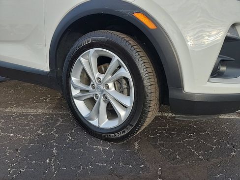 Used 2020 Buick Encore GX Preferred w/ Cold Weather Comfort Package FWD image 3