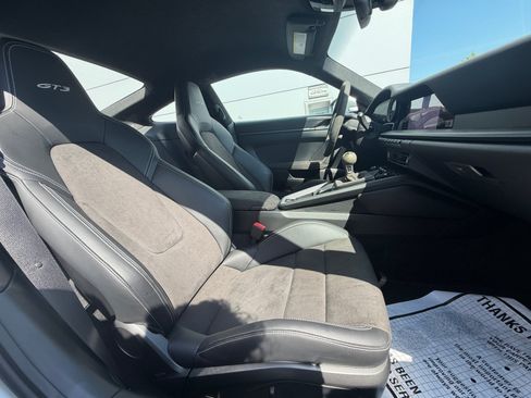 Certified 2022 Porsche 911 GT3 RWD image 21