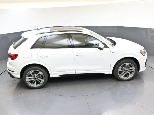Used 2025 Audi Q3 2.0T Premium w/ Convenience Plus Package AWD/4WD image 41