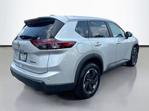 Certified 2024 Nissan Rogue SV AWD/4WD image 9