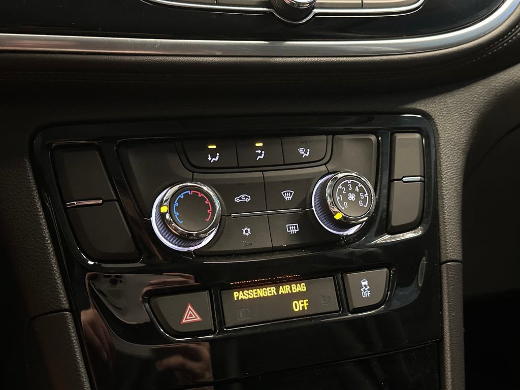Used 2021 Buick Encore Preferred w/ Safety Package AWD/4WD image 15