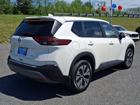 Used 2023 Nissan Rogue SV AWD/4WD image 6