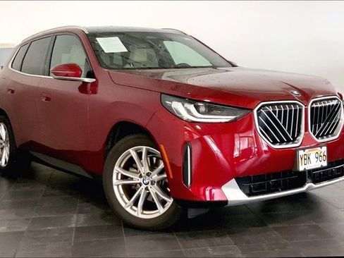 Used 2025 BMW X3 xDrive30i w/ Convenience Package image 2