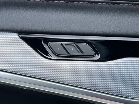 Used 2024 Jeep Wagoneer Launch Edition image 19