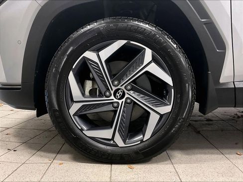Used 2024 Hyundai Tucson Limited image 7
