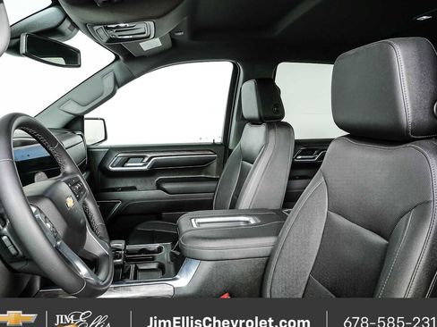 Used 2022 Chevrolet Silverado 1500 LTZ AWD/4WD image 5